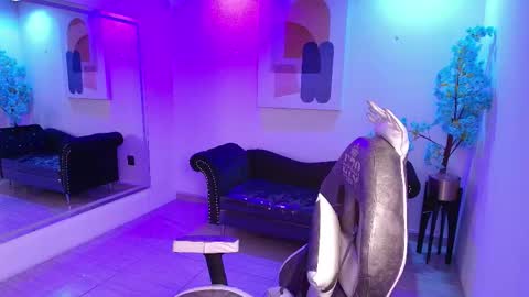 Snapshot of ritsuka_berry chatting on 10-21-25, 03:07 Ritsuka online show from 10-21-25, 03:07