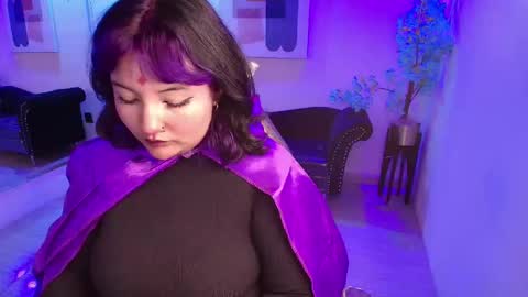 Snapshot of ritsuka_berry chatting on 10-22-25, 03:51 Ritsuka online show from 10-22-25, 03:51