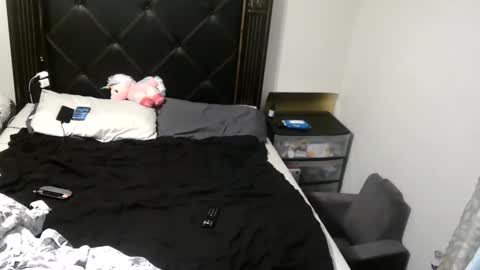 River Saint online show from 09-15-25, 11:54