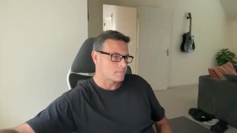 Snapshot of rmbrando445829 chatting on 09-21-25, 12:07 Darrius online show from 09-21-25, 12:07