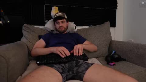 Snapshot of rndmzd chatting on 11-05-25, 06:08 Ryan aka KeylimeRy online show from 11-05-25, 06:08