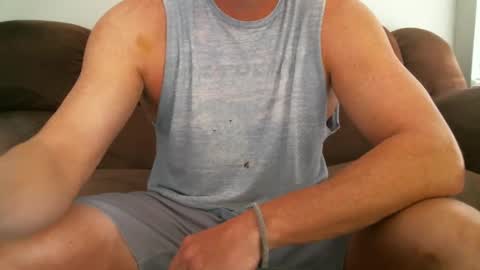 Snapshot of roadhouse122 chatting on 12-22-24, 02:06 roadhouse122 online show from 12-22-24, 02:06