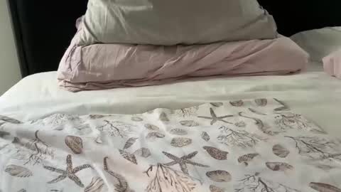 roadking1122 online show from 10-31-25, 02:18