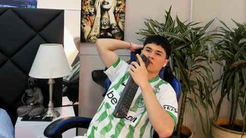 Roan Birkin online show from 04-06-26, 09:05