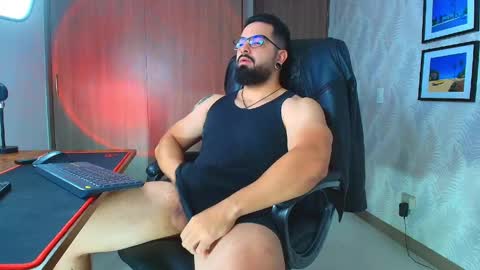 Snapshot of robby_k chatting on 05-18-26, 05:02 Robby online show from 05-18-26, 05:02