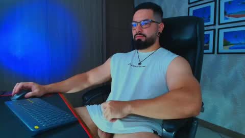 Snapshot of robby_k chatting on 05-31-26, 10:55 Robby online show from 05-31-26, 10:55