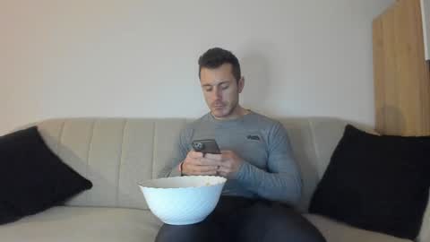 roberto4ever online show from 12-08-24, 03:45