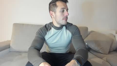 roberto4ever online show from 02-12-25, 04:11