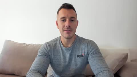 roberto4ever online show from 10-20-25, 11:10