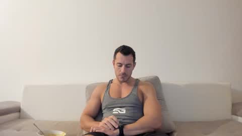 roberto4ever online show from 11-24-25, 05:18