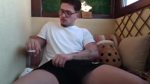 Roberto online show from 04-08-26, 07:41