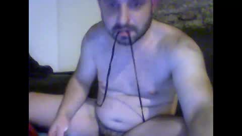 Snapshot of robertoredo chatting on 01-12-25, 01:42 Roberto online show from 01-12-25, 01:42