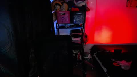 Robin online show from 04-14-26, 11:22