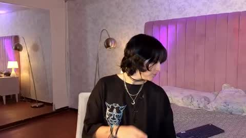 Snapshot of robinbennett chatting on 09-19-25, 01:45 robin D online show from 09-19-25, 01:45