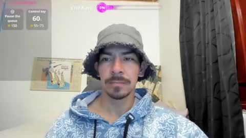 Snapshot of robindominique chatting on 05-05-26, 03:58 Robin online show from 05-05-26, 03:58