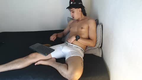 Robisson Zack online show from 07-25-26, 01:52