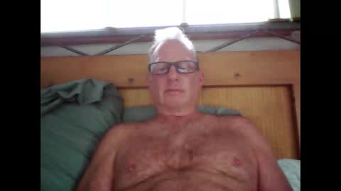 robo0000 online show from 04-13-26, 02:44