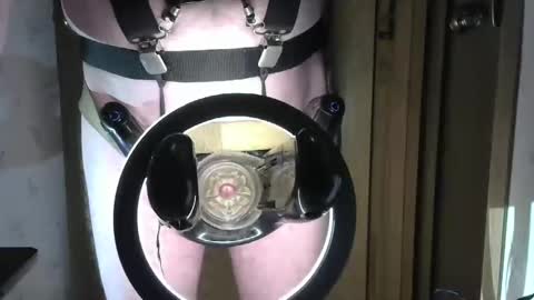 Robodickmilker online show from 01-01-25, 10:11