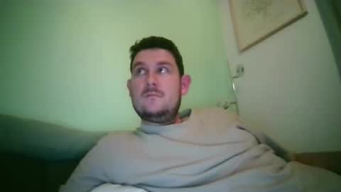 Robin online show from 11-03-25, 09:16