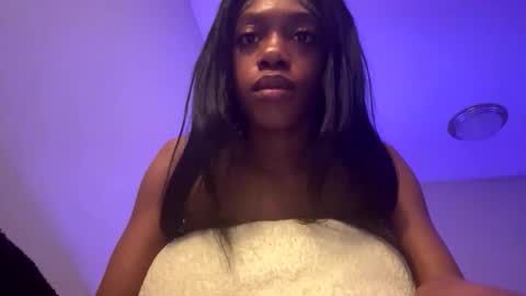 Snapshot of robynthegoddess chatting on 02-01-26, 10:36 robynthegoddess online show from 02-01-26, 10:36