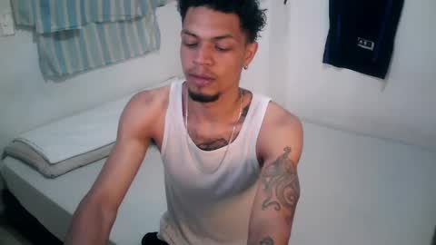 Rocco online show from 10-09-25, 01:20