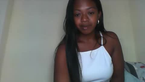Snapshot of rochellinah chatting on 03-19-26, 11:03 rochellinah online show from 03-19-26, 11:03