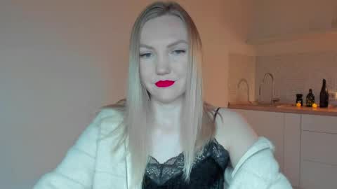 Snapshot of rock__baby chatting on 04-26-26, 09:01 rock__baby online show from 04-26-26, 09:01