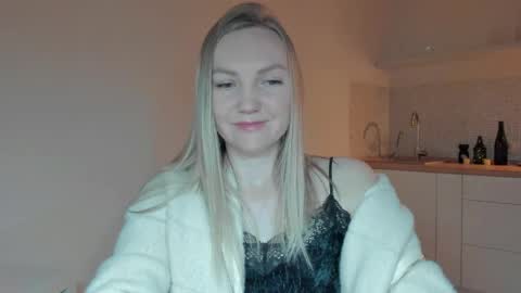 Snapshot of rock__baby chatting on 05-12-26, 10:18 rock__baby online show from 05-12-26, 10:18