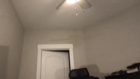 Snapshot of rockboy3000 chatting on 12-28-24, 03:04 rockboy3000 online show from 12-28-24, 03:04