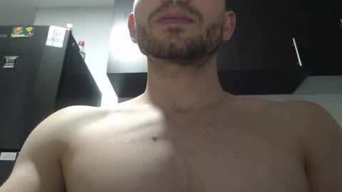 rocky muscle online show from 12-17-25, 03:45