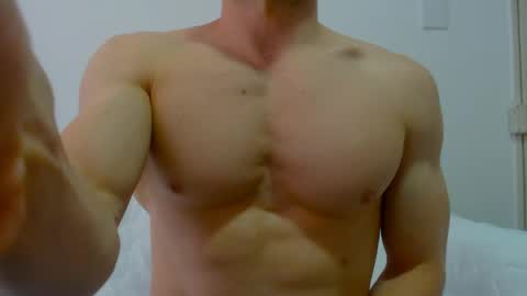 Snapshot of rocky_muscle chatting on 04-30-26, 03:29 rocky muscle online show from 04-30-26, 03:29