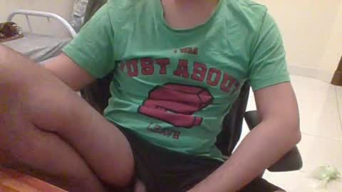 rockysam090 online show from 06-08-26, 10:21