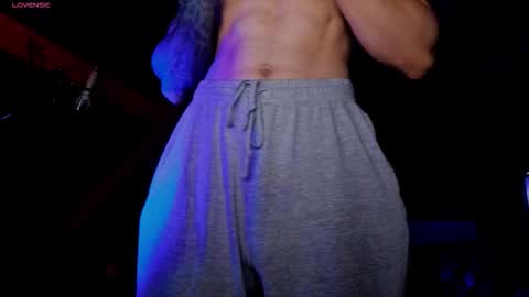 Snapshot of rodarri chatting on 10-09-25, 06:28 MY NAME CAN SEE ALL MY CUM VIDEO BUY FAN SUB. online show from 10-09-25, 06:28