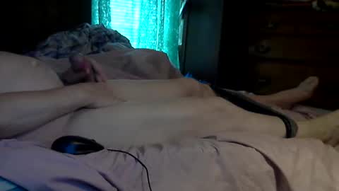 Snapshot of roddy69er chatting on 12-11-24, 02:54 roddy69er online show from 12-11-24, 02:54