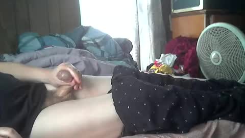 Snapshot of roddy69er chatting on 03-17-26, 02:31 roddy69er online show from 03-17-26, 02:31