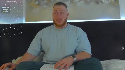 Snapshot of roddy_riss chatting on 01-20-25, 08:09 Roddy online show from 01-20-25, 08:09