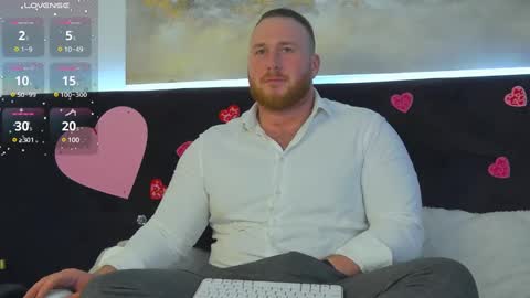 Snapshot of roddy_riss chatting on 02-11-25, 01:30 Roddy online show from 02-11-25, 01:30