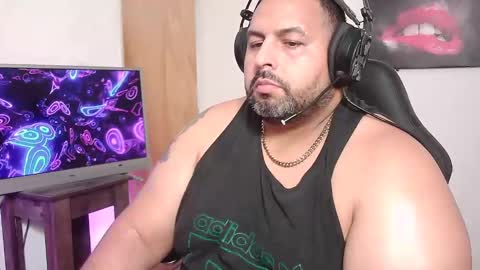 rodrixxx54 online show from 02-01-25, 12:29