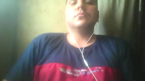 Snapshot of roger3600 chatting on 12-22-25, 06:49 Roger online show from 12-22-25, 06:49