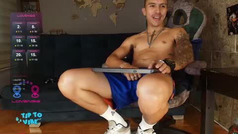 Snapshot of rogert_xx chatting on 05-12-26, 09:12 Rogert online show from 05-12-26, 09:12