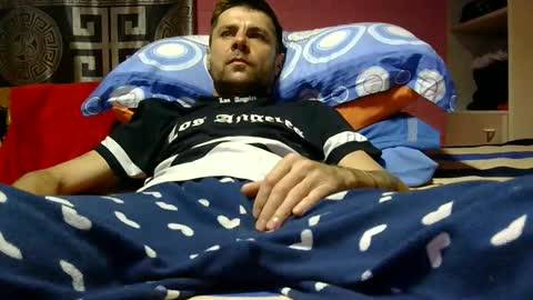 Banderas online show from 03-15-26, 09:43