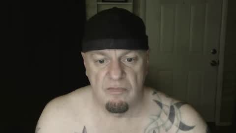 Snapshot of roinaz chatting on 12-15-24, 07:35 roinaz online show from 12-15-24, 07:35