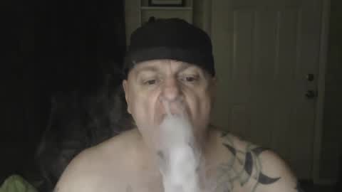 Snapshot of roinaz chatting on 12-17-24, 12:00 roinaz online show from 12-17-24, 12:00