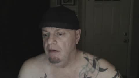 Snapshot of roinaz chatting on 12-25-24, 12:59 roinaz online show from 12-25-24, 12:59