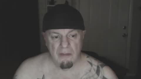 Snapshot of roinaz chatting on 01-28-25, 10:23 roinaz online show from 01-28-25, 10:23