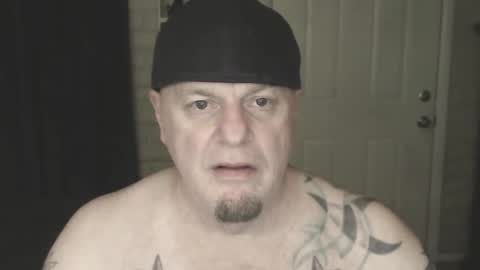 Snapshot of roinaz chatting on 01-31-25, 07:51 roinaz online show from 01-31-25, 07:51