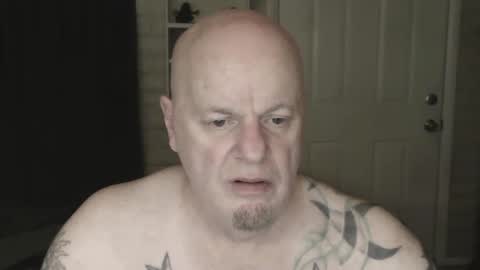 Snapshot of roinaz chatting on 02-18-25, 08:03 roinaz online show from 02-18-25, 08:03