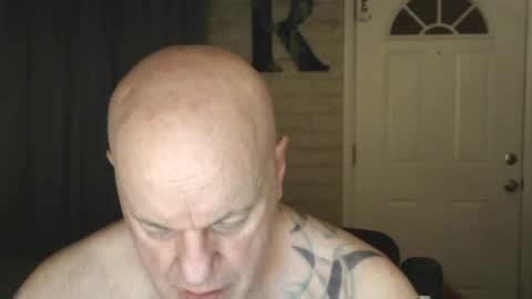 Snapshot of roinaz chatting on 06-22-26, 05:37 roinaz online show from 06-22-26, 05:37