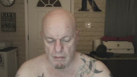 Snapshot of roinaz chatting on 07-15-26, 11:59 roinaz online show from 07-15-26, 11:59