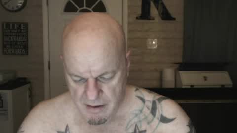 Snapshot of roinaz chatting on 07-17-26, 04:41 roinaz online show from 07-17-26, 04:41